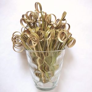 200 PCS Cocktail Picks, 4.7 Inch Toothpicks for Appetizers, Green Loop Shape, Mini Food Sticks, Fancy Tooth Picks for Drinks,Fruit,Charcuterie,Cocktail Garnish Accessories, Party Supplies